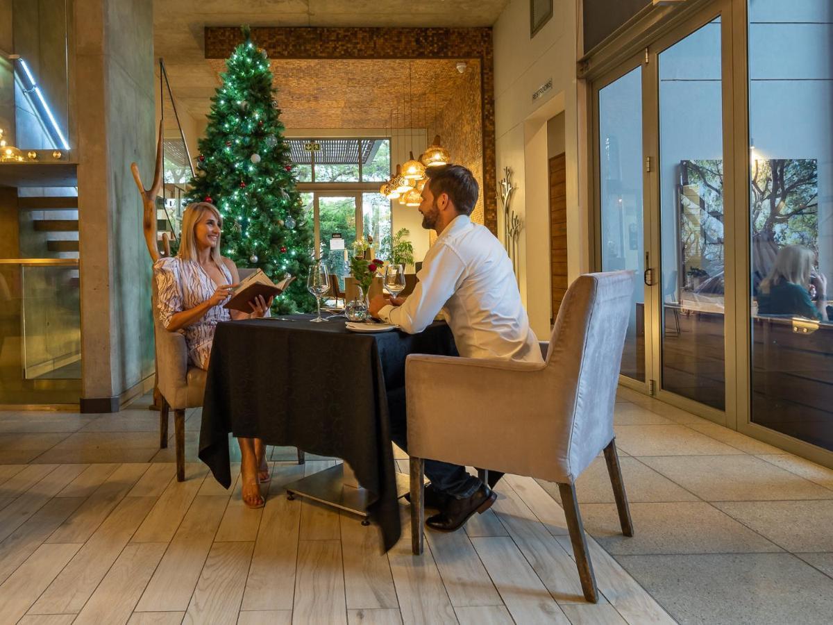 Menlyn Boutique Hotel Pretoria Exterior photo Restaurant