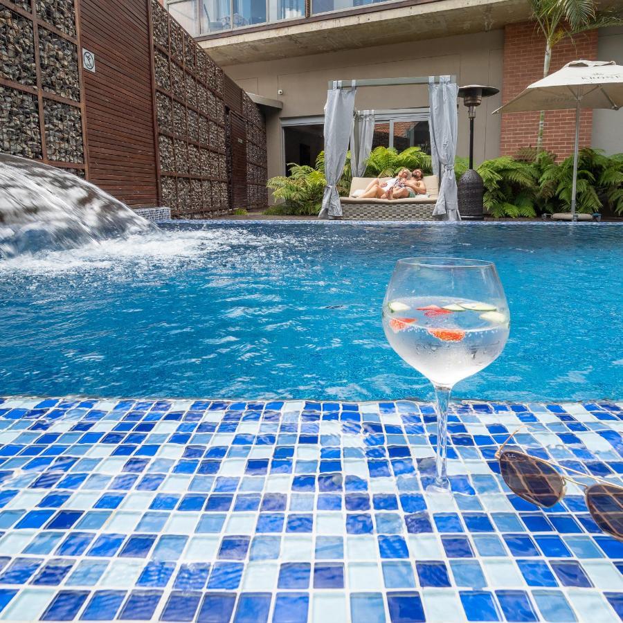 Menlyn Boutique Hotel Pretoria Exterior photo A swimming pool